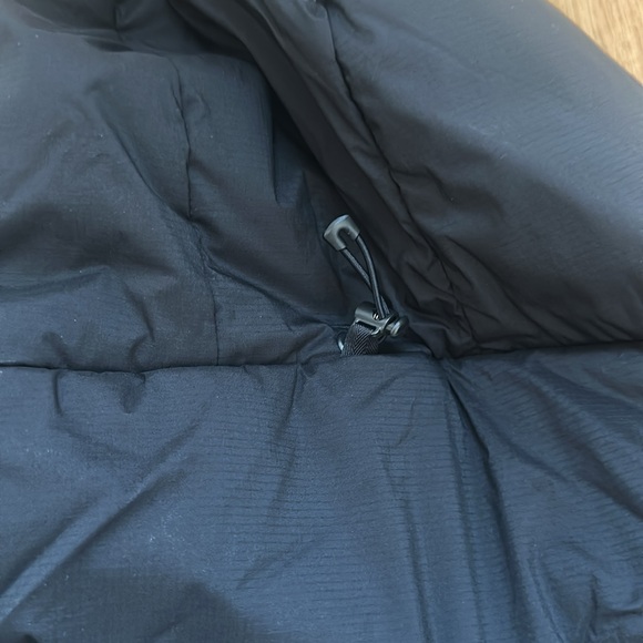 Arc'teryx Women's Atom Hoody - Picture 9 of 9